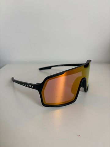 Out Off Bot Sunglasses 2026 bike d'occasion — image 1 sur 5