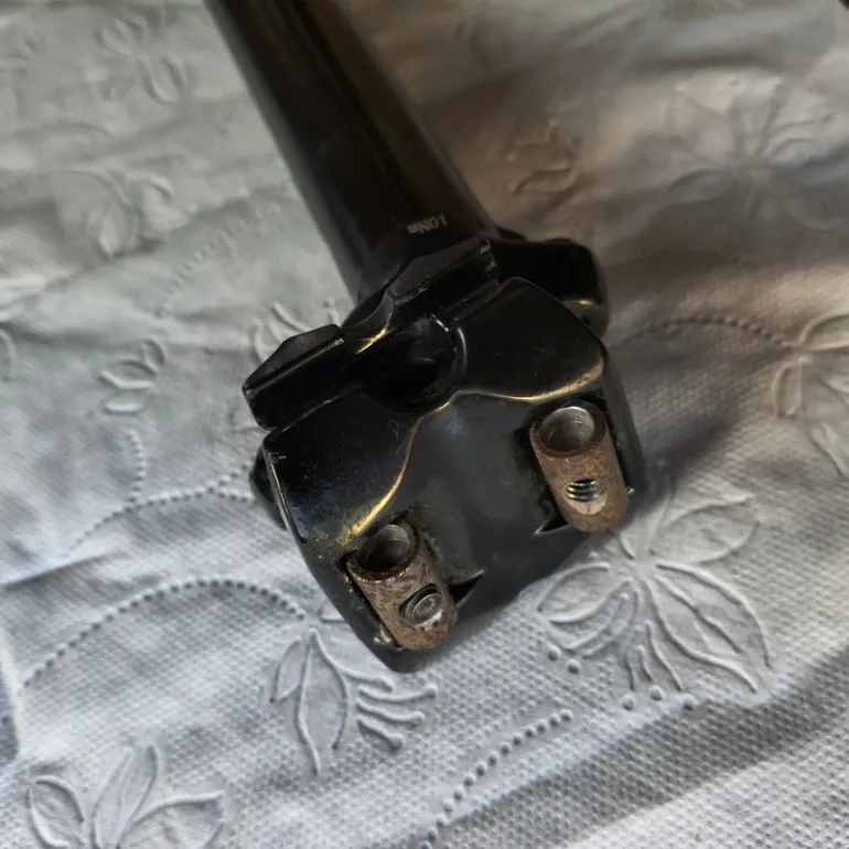 Used Specialized 27.2 mm 33cm seat post 2018 bike — image 2 of 5