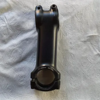 Used Specialized +-7 degree 100mm stem bike
