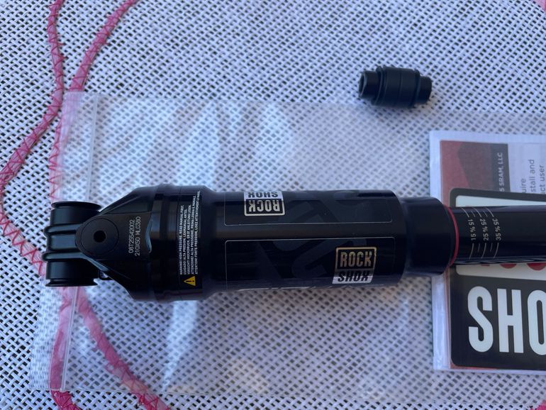 RockShox SIDLuxe Ultimate 2P 210x50 Remote RLR Rear Shock 2026 bike de segunda mano — imagen 8 de 10