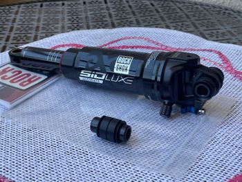 RockShox SIDLuxe Ultimate 2P 210x50 Remote RLR Rear Shock 2026 bike de segunda mano
