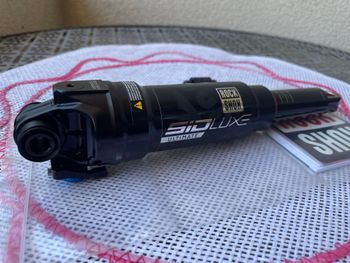 RockShox SIDLuxe Ultimate 2P 210x50 Remote RLR Rear Shock 2026 bike de segunda mano — imagen 9 de 10