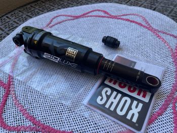 RockShox SIDLuxe Ultimate 2P 210x50 Remote RLR Rear Shock 2026 bike de segunda mano — imagen 2 de 10