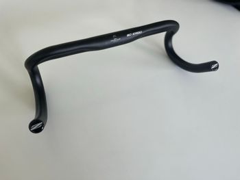 Použité Zipp Service Course 80 Ergo Handlebar 2025 bike — obrázek 7 z 9