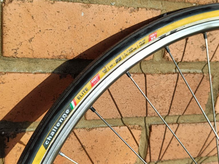 Gebrauchtes Campagnolo Record 10 speed Wheelset Tubular 28" 700c 32h 13-29 2010 bike — Bild 28 von 34