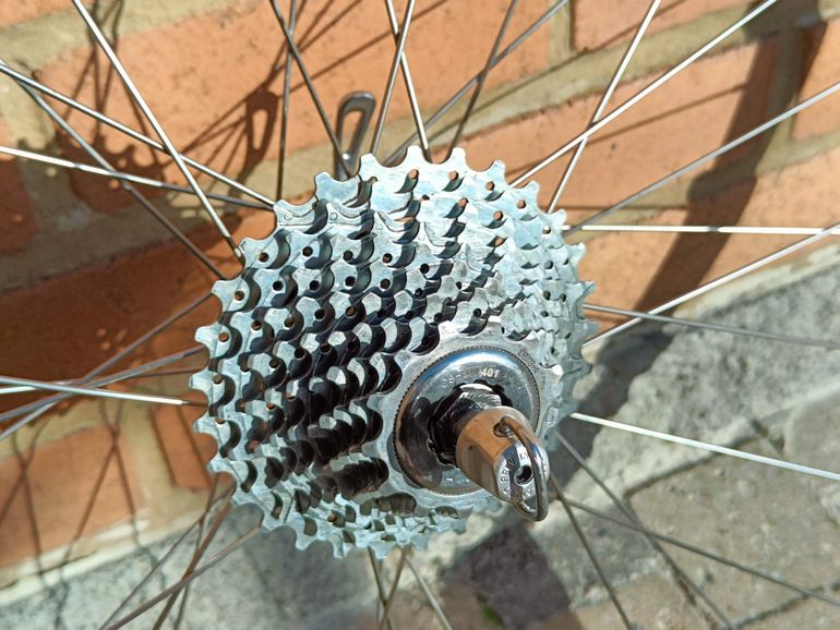 Gebrauchtes Campagnolo Record 10 speed Wheelset Tubular 28" 700c 32h 13-29 2010 bike — Bild 21 von 34