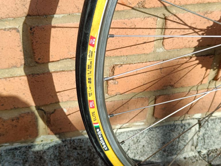 Gebrauchtes Campagnolo Record 10 speed Wheelset Tubular 28" 700c 32h 13-29 2010 bike — Bild 17 von 34