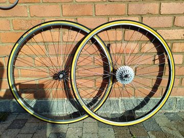 Použité Campagnolo Record 10 speed Wheelset Tubular 28" 700c 32h 13-29 2010 Wheels