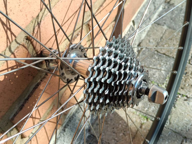 Gebrauchtes Campagnolo Chorus 9/10/11-Speed Ceramic Clincher 28" 700c 36h 11-25 bike — Bild 3 von 28