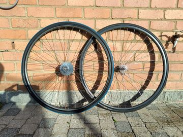 Used Campagnolo Chorus 9/10/11-Speed Ceramic Clincher 28" 700c 36h 11-25 Wheels