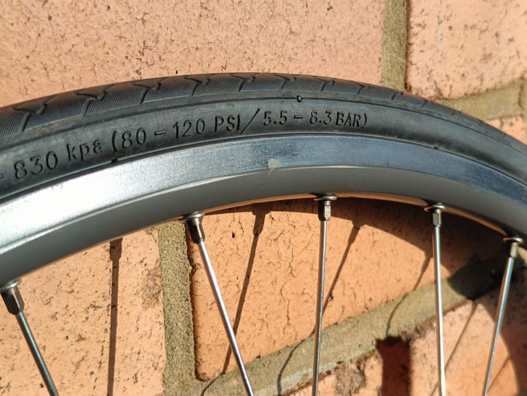 Gebrauchtes Campagnolo Chorus 9/10/11-Speed Ceramic Clincher 28" 700c 36h 11-25 bike — Bild 27 von 28