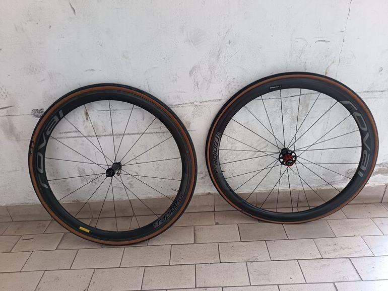 Tweedehands Roval Rapide CLX 40 2018 bike — afbeelding 1 van 2
