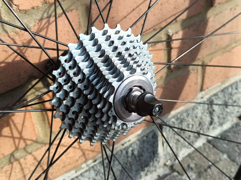 Gebrauchtes Campagnolo Record Wheelset 11-speed Clincher 28" 700c 32h 12-27 bike — Bild 4 von 39