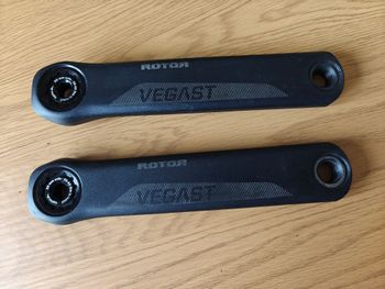 Rotor Vegast Crankset 172.5mm 50/34T Round Chainrings 30mm Axle & BB Bearings 2021 bike d'occasion — image 2 sur 51