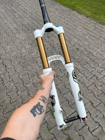 Fox FLOAT 36 RC2 180 bike d'occasion — image 2 sur 7
