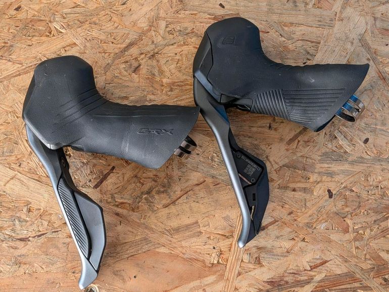 Used Shimano GRX Di2 ST-RX825 2025 bike — image 5 of 5