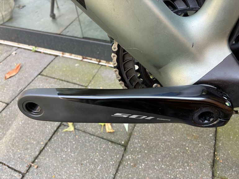 Tweedehands Shimano 105 R7020 11-speed 2025 bike — afbeelding 2 van 8