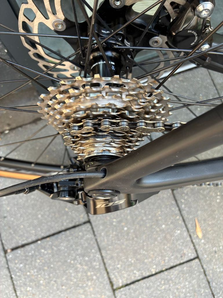 Tweedehands Shimano 105 R7020 11-speed 2025 bike — afbeelding 6 van 8