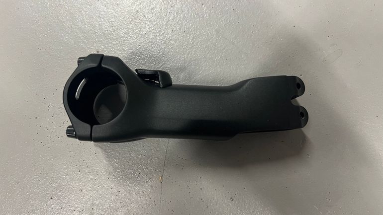 Used Specialized Tarmac Integrated Stem 6-degree 31.8mm 100mm 2025 bike — image 4 of 6