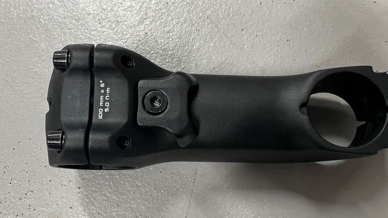 Used Specialized Tarmac Integrated Stem 6-degree 31.8mm 100mm 2025 bike — image 3 of 6