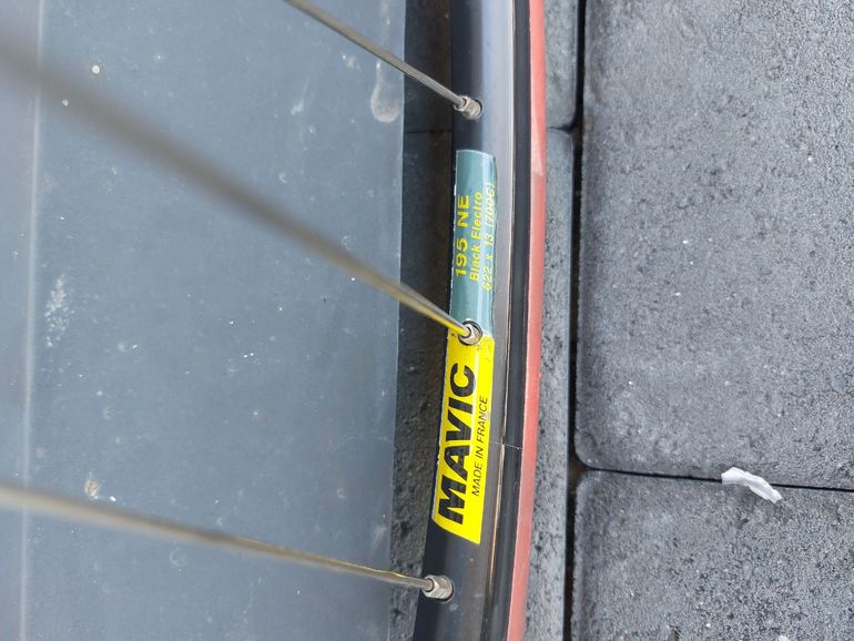 Mavic Rear Road Bike Wheel bike d'occasion — image 4 sur 4