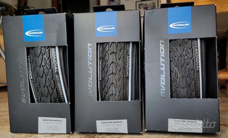 Used Schwalbe Marathon Mondial Evo DD V-Guard Tyres & Tubes