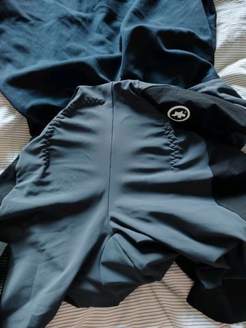 Used Assos XC Le Vernon Speedsuit bike — image 7 of 8