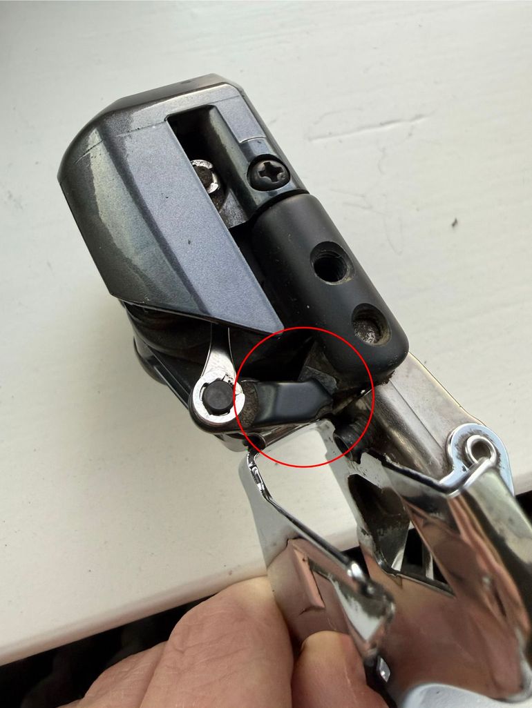 Used Shimano Ultegra FD-R8050 Di2 2023 bike — image 11 of 17