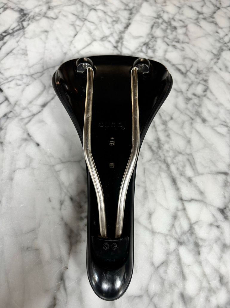 Brugt Fabric Scoop Flat Saddle bike — billede 3 af 5