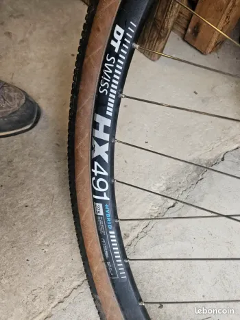 Used Dt Swiss Shimano XT DH-UR708-3D bike — image 6 of 8