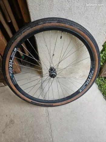 Used Dt Swiss Shimano XT DH-UR708-3D bike — image 3 of 8