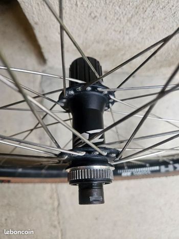 Brugt Dt Swiss Rear Wheel 27.5 / 650b Shimano bike — billede 4 af 6