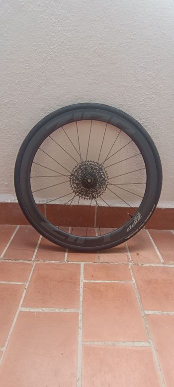 Zipp 303 S 2025 bike d'occasion — image 3 sur 4