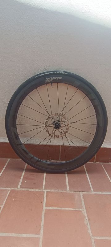 Used Zipp 303 S 2025 bike — image 4 of 4