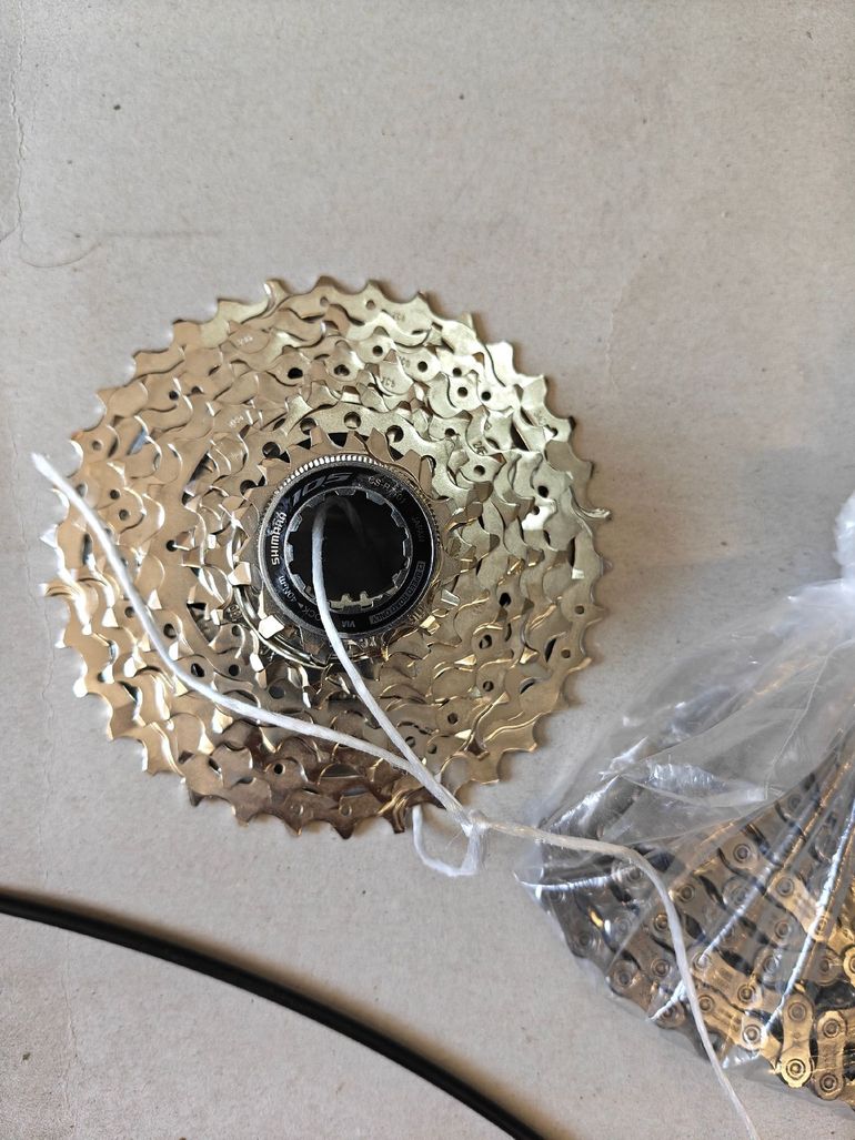 Tweedehands Shimano 105 Groupset disc 12v 2026 bike — afbeelding 6 van 6