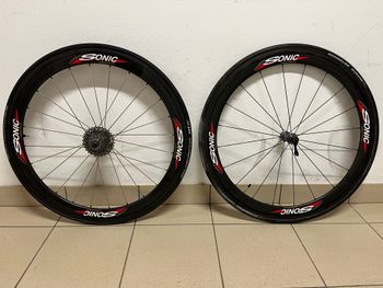 Käytetty sonic Carbon Rims bike