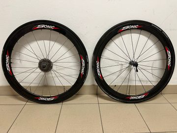 sonic Carbon Rims bike usato — immagine 1 di 4