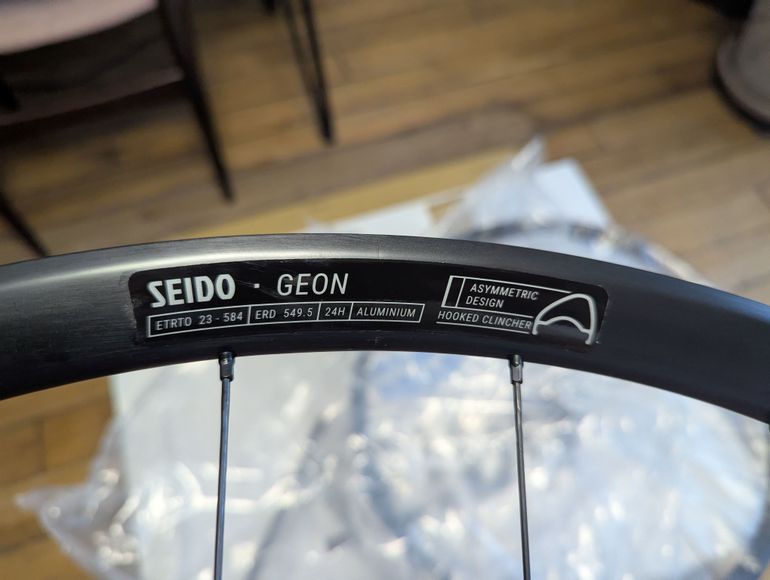 Used Seido Geon 650b 27.5 Wheels bike — image 5 of 9