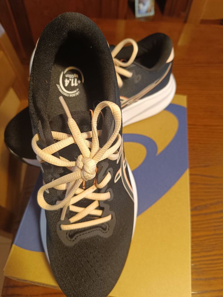 Used Asics scarpeGel- Excite 11 bike — image 1 of 4