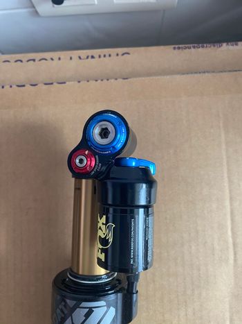 Used Fox X2 Factory Air Shock with Kashima Coating 2025 bike — image 3 of 10