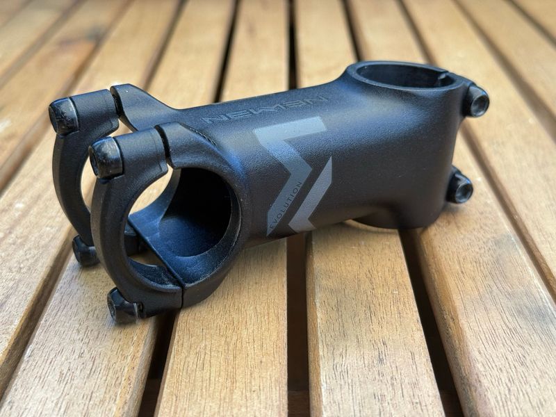 Used Newmen Evolution 318.4 Stem 2024 Cockpit