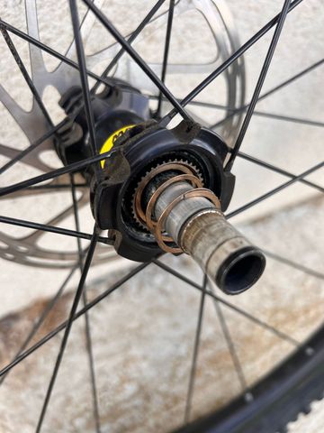 Used Mavic Crossmax 27, 5" Wheelset bike — image 6 of 8