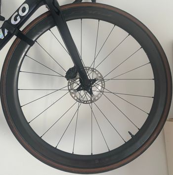 Fulcrum Wind 42 Carbon Disc Wheelset 2025 bike d'occasion — image 2 sur 3