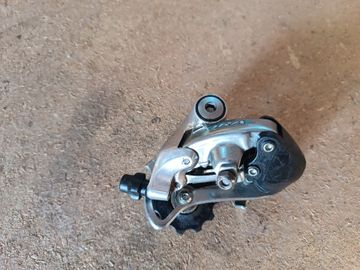 Shimano Sora 8-speed Rear Derailleur Drivetrain & Pedals usato