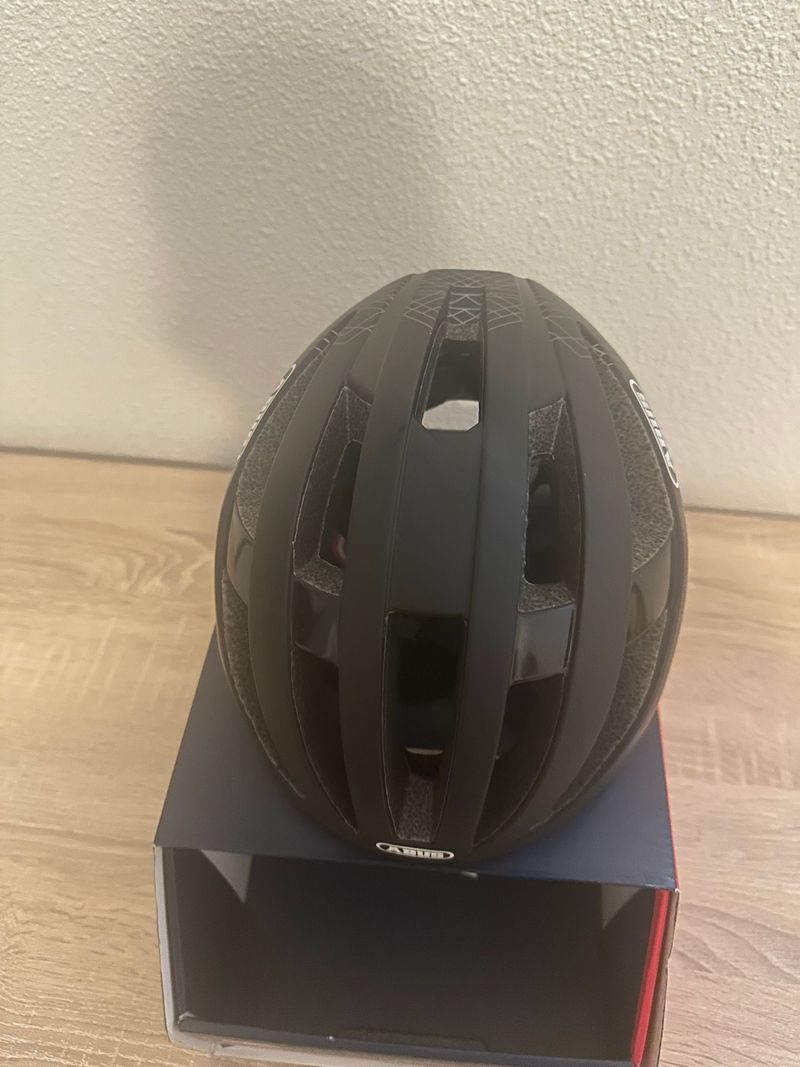 Used ABUS Viator Helmet M Size 2025 bike — image 5 of 6
