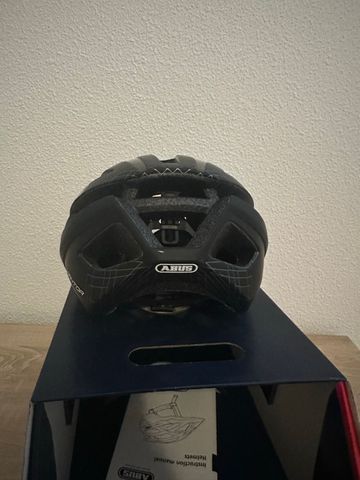 Used ABUS Viator Helmet M Size 2025 bike — image 4 of 6