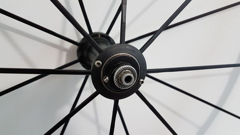 Używany Fulcrum Racing 1 Clincher Rim brake front wheel bike — zdjęcie 9 z 9