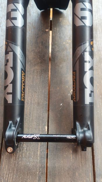 Fox 36 Factory GRIP2 2023 bike d'occasion — image 3 sur 12