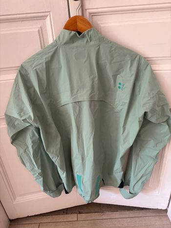 Used Universal Colours Rain Jacket bike — image 2 of 5
