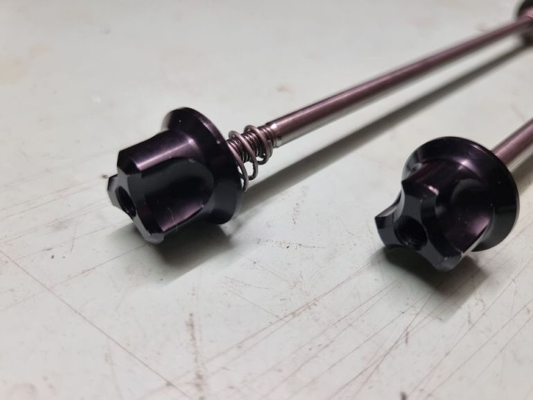 Frm Pro Quick Release Skewers bike d'occasion — image 4 sur 4